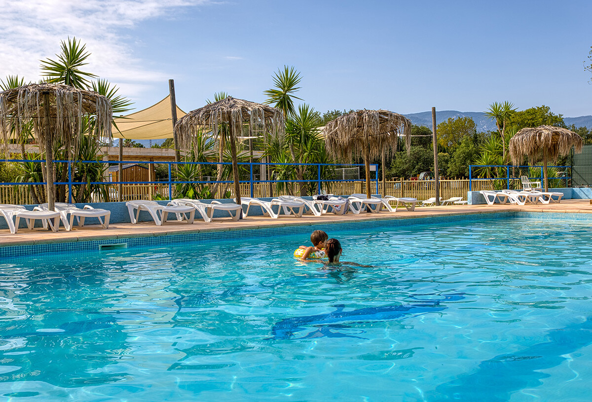 04_2024_piscine_au_flamenco-62028751.jpg