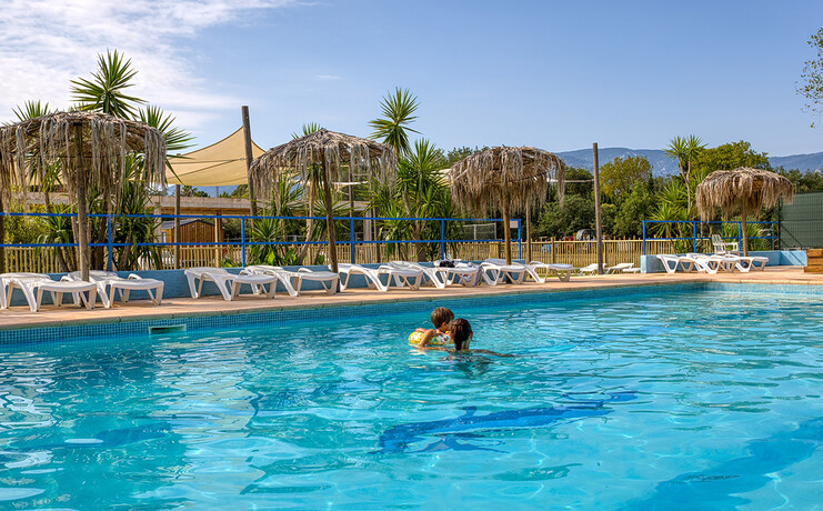 04_2024_piscine_au_flamenco-62028751.jpg